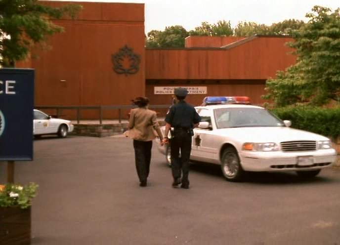 Ford Crown Victoria