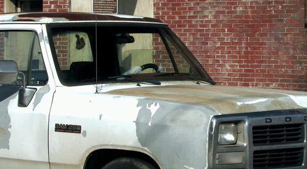 1991 Dodge Ram in Pulse 3