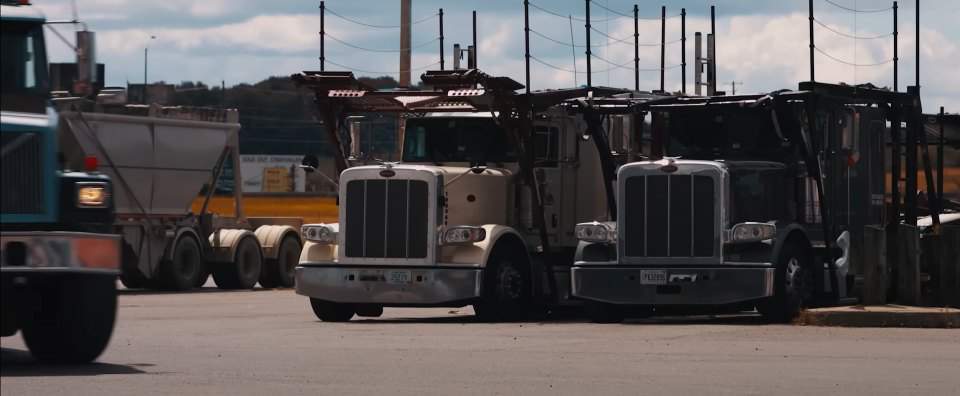Peterbilt 389