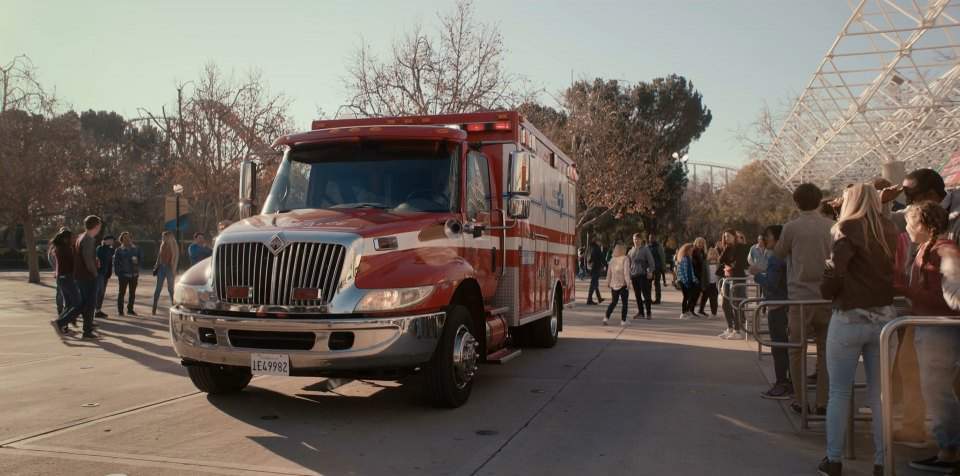 International 4300 LP