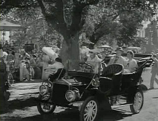 1907 Maxwell Model M in Maytime