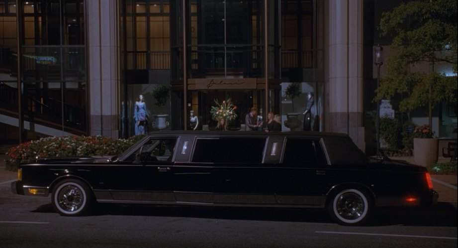 Lincoln Town Car Stretched Limousine