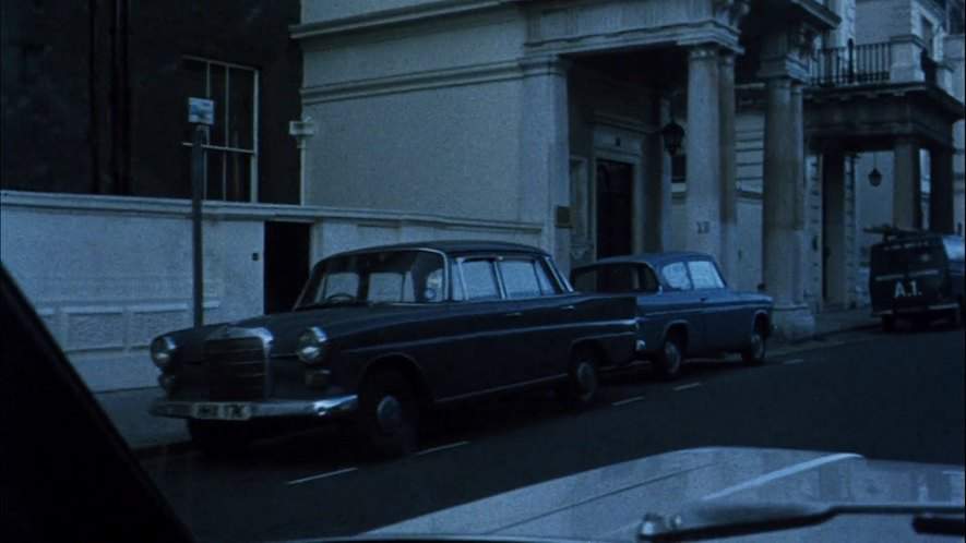 Mercedes-Benz 200