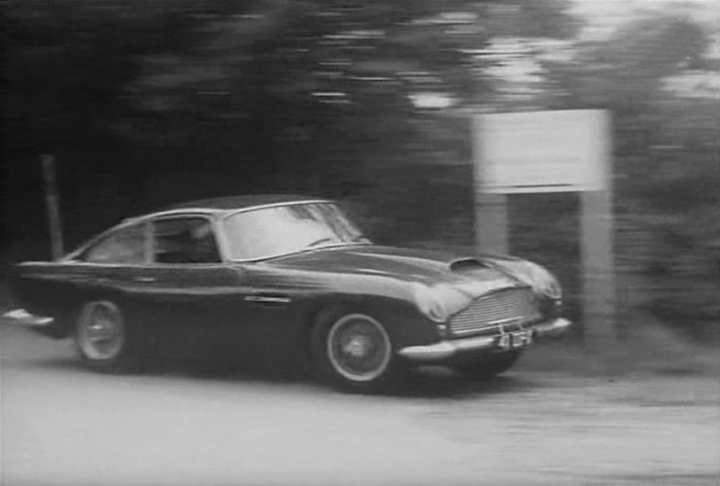 Aston Martin DB4 GT