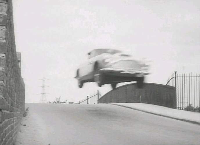 Aston Martin DB4 MkII