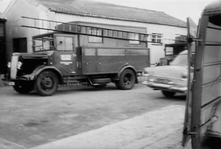 Morris-Commercial CV