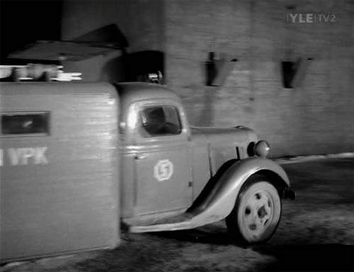 Ford V8 2-Ton