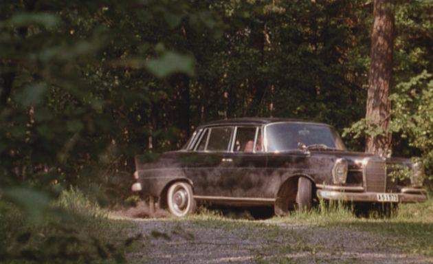 Mercedes-Benz 220