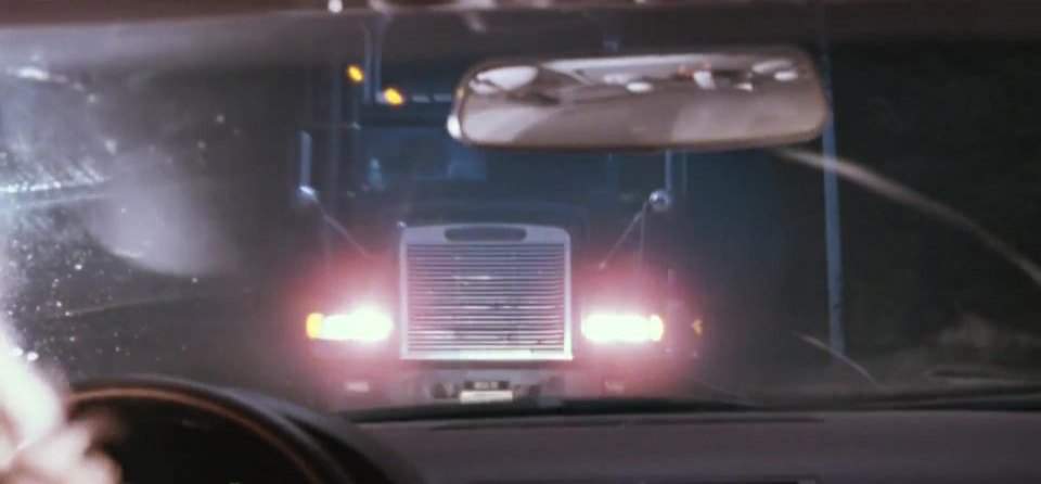 Freightliner FLD