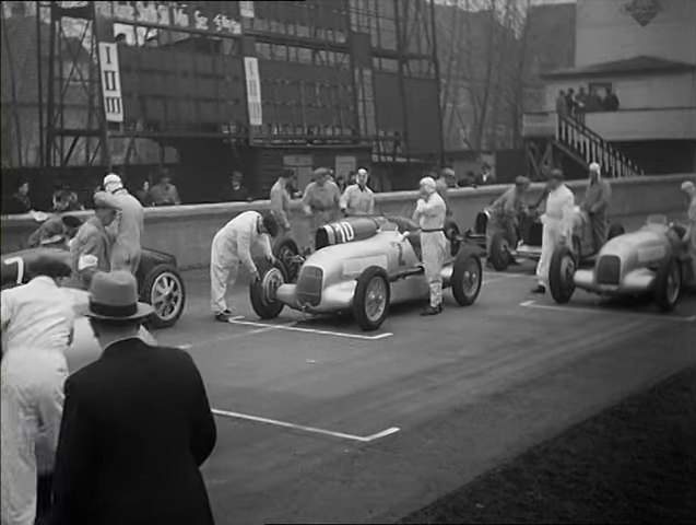Mercedes-Benz W 25