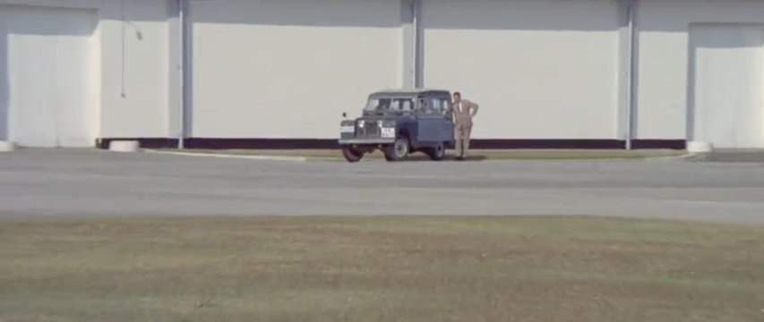 1958 Land-Rover 109'' Series II Station Wagon in Five Golden Dragons