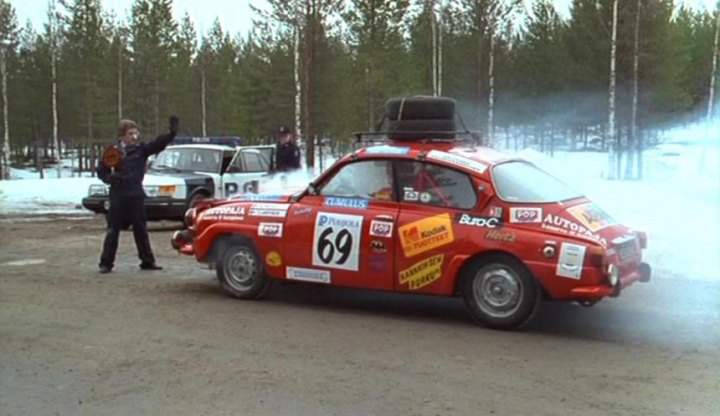 SAAB 900