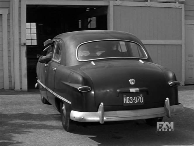 Ford Custom De Luxe
