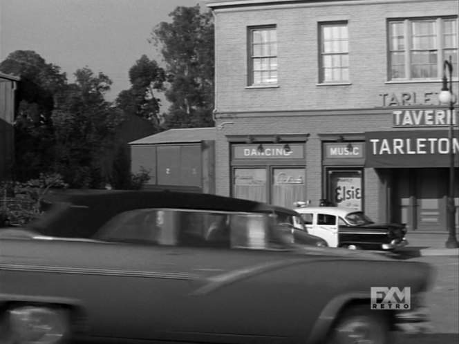 Ford Fairlane Sunliner