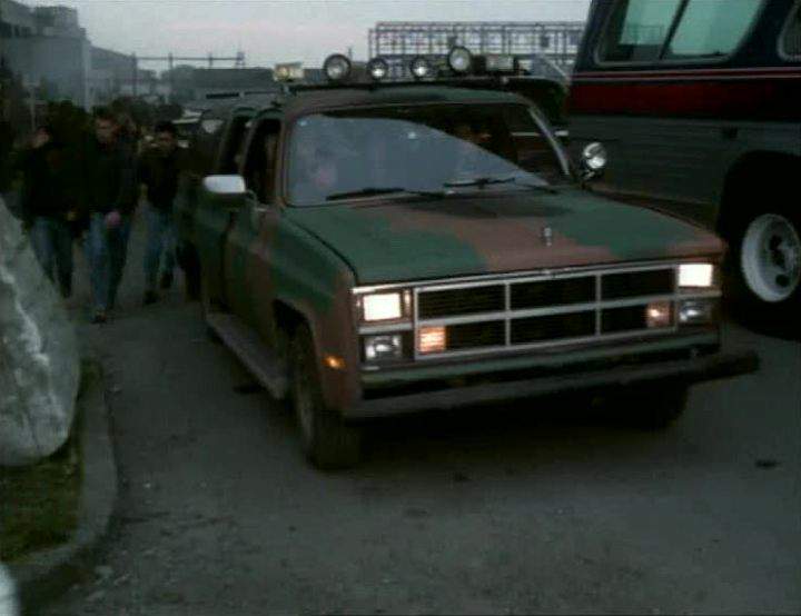 1983 GMC Suburban in Atomic Train