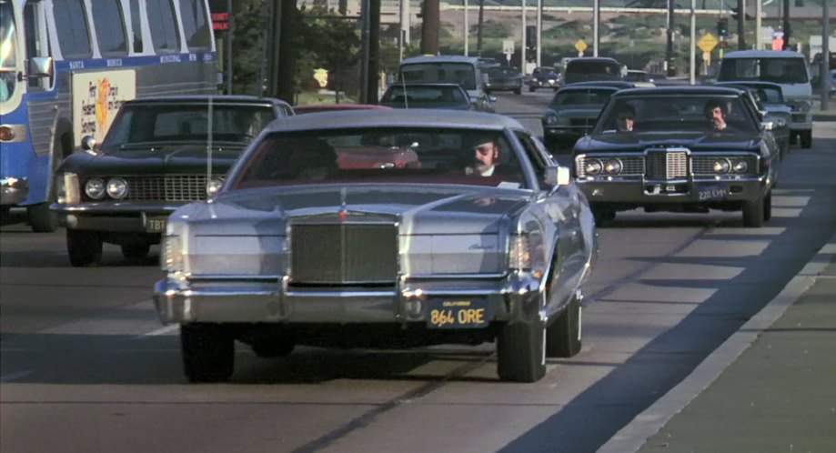1973 Lincoln Continental Mark IV in Busting