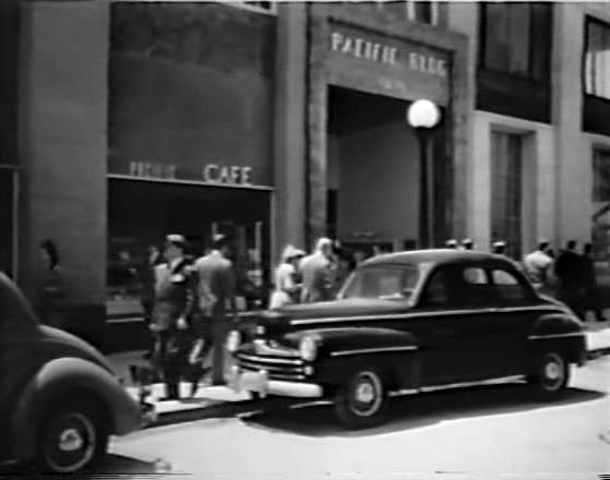 Ford De Luxe