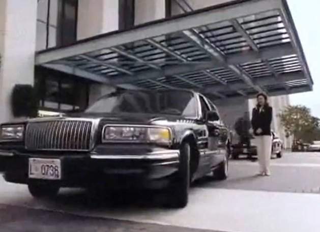 Lincoln Town Car Stretched Limousine