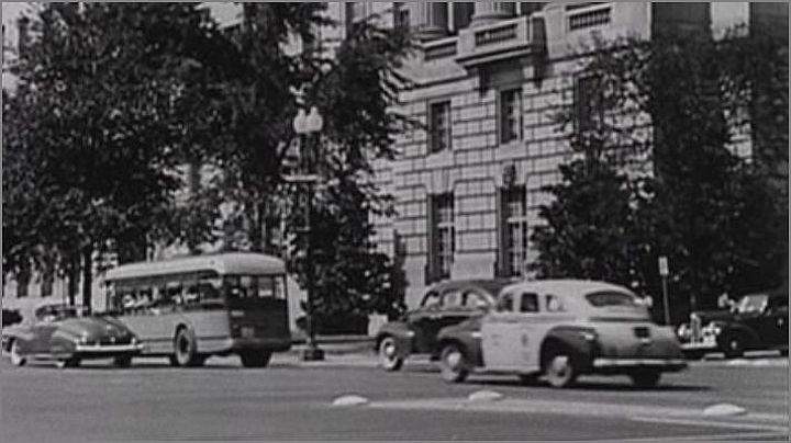 1941 Dodge Luxury Liner De Luxe in The Big Noise