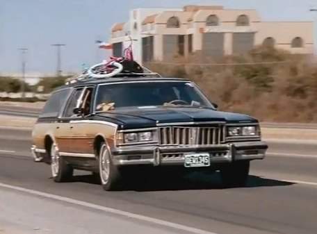 Pontiac Bonneville Safari