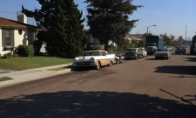 Ford Fairlane 500 Skyliner