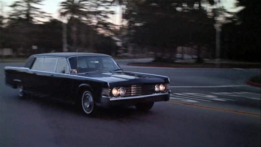 Lincoln Continental Executive Limousine