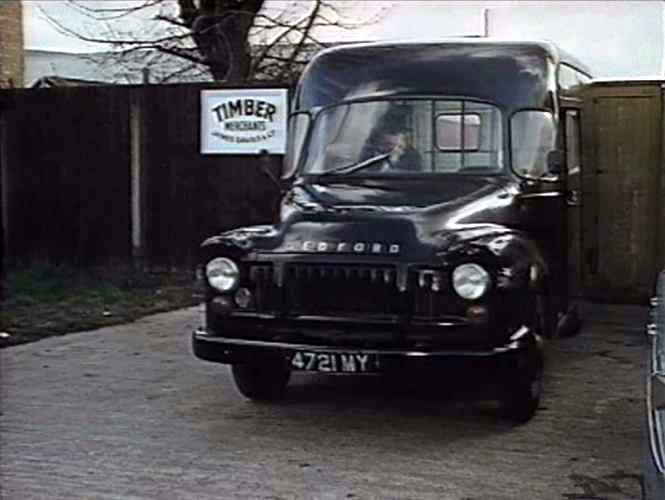 Bedford J1