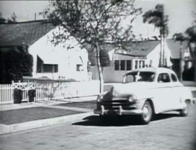 Plymouth De Luxe