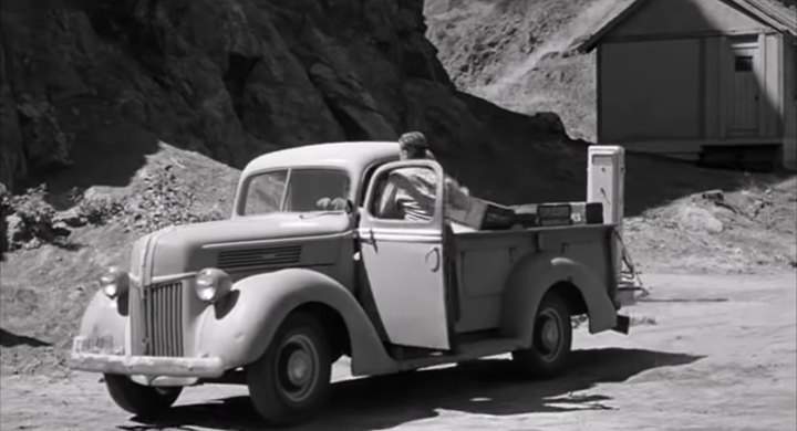 Ford 1-Ton Pick-Up