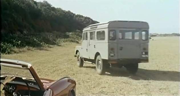 Land-Rover 107'' Series I Station Wagon