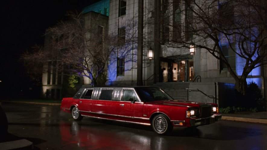 Lincoln Town Car Stretched Limousine