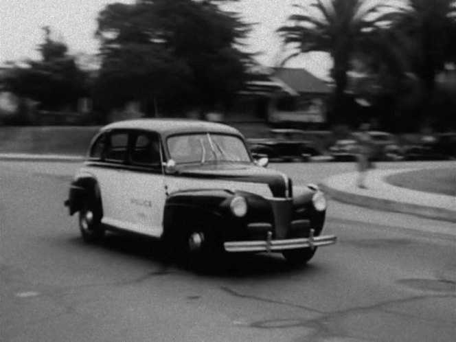 Ford De Luxe