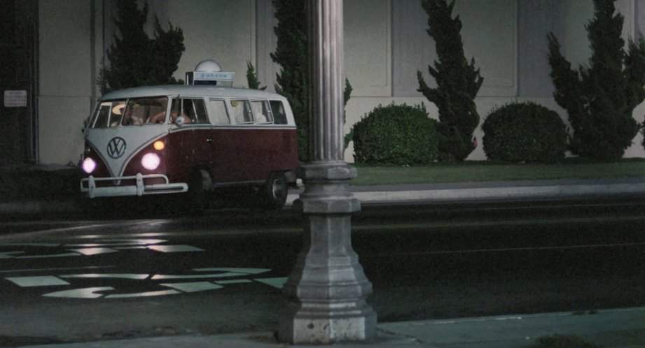 Volkswagen De Luxe Station Wagon T1