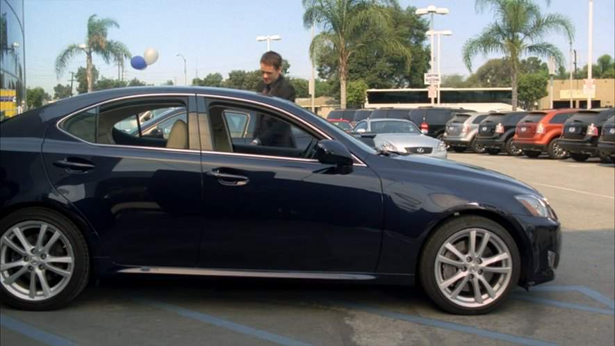 Lexus IS
