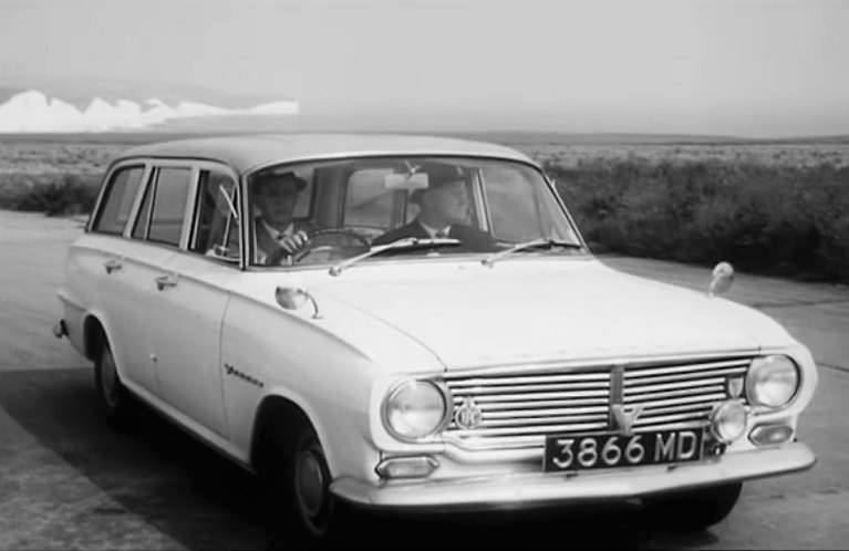 1962 Vauxhall Victor Estate in Smokescreen
