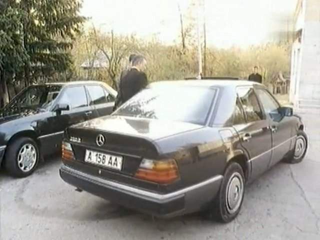 Mercedes-Benz 200 E