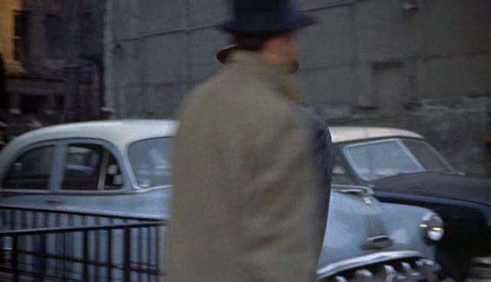 Pontiac Chieftain De Luxe