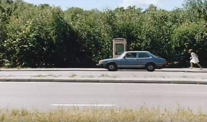 SAAB 900