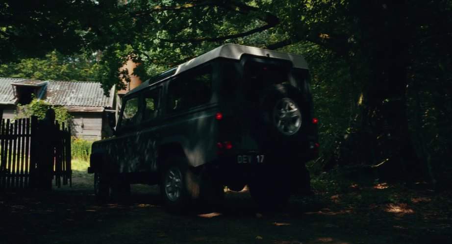 Land-Rover Defender 110