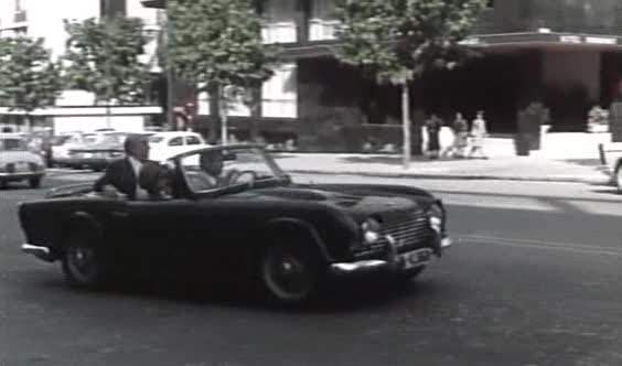 Triumph TR4