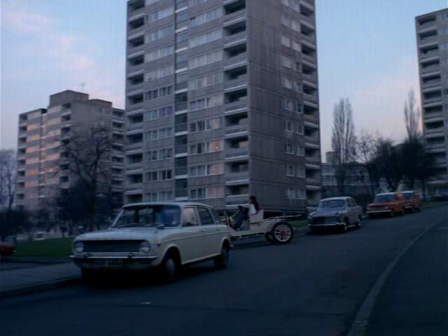Austin Maxi