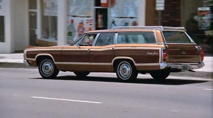 Ford LTD Country Squire