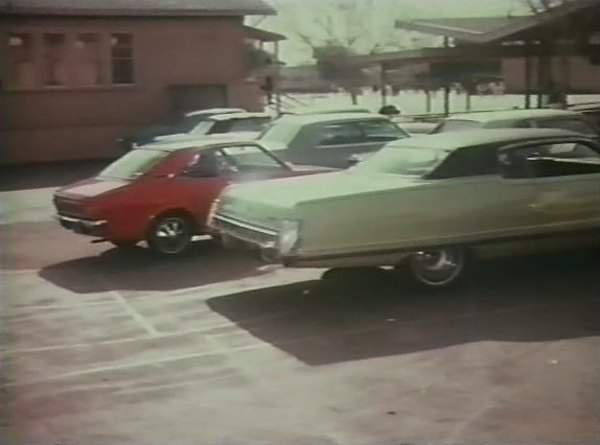 Chrysler New Yorker Brougham
