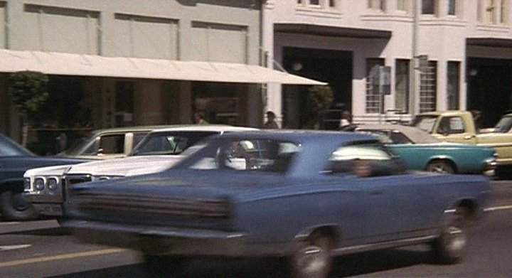 Plymouth Sport Satellite