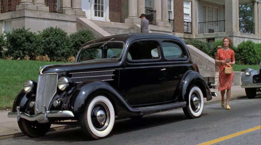 Ford V8 De Luxe