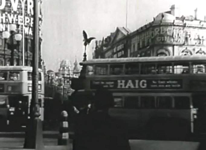 AEC Renown LT