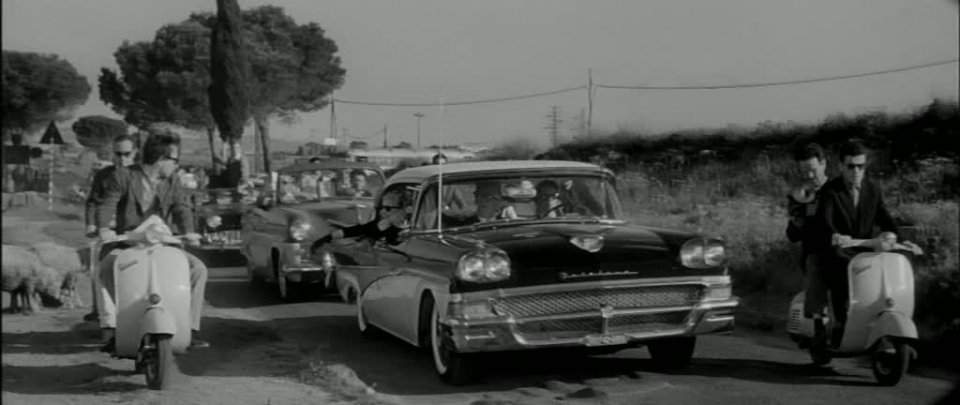 Ford Fairlane 500