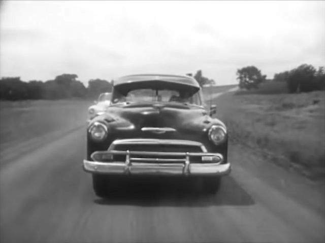 1951 Chevrolet Styleline De Luxe in High School Caesar