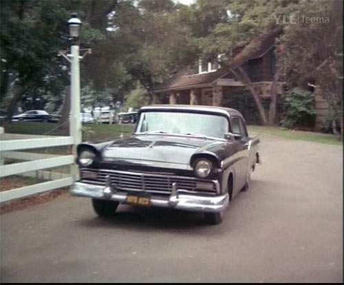 Ford Fairlane 500