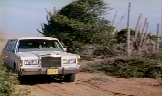 Lincoln Town Car Stretched Limousine